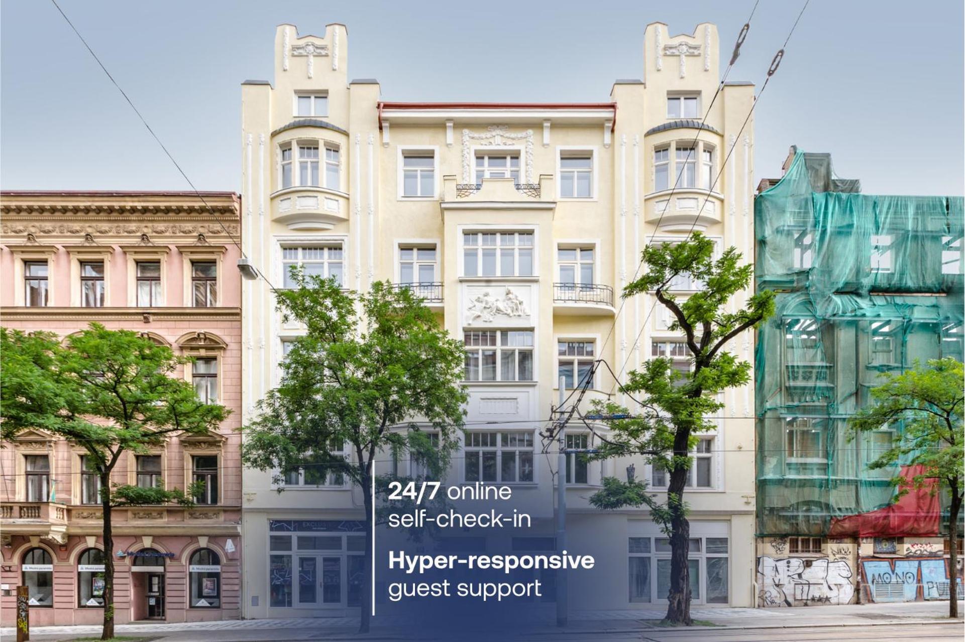 Turnkey I Charles Square Apartments Praga Esterno foto